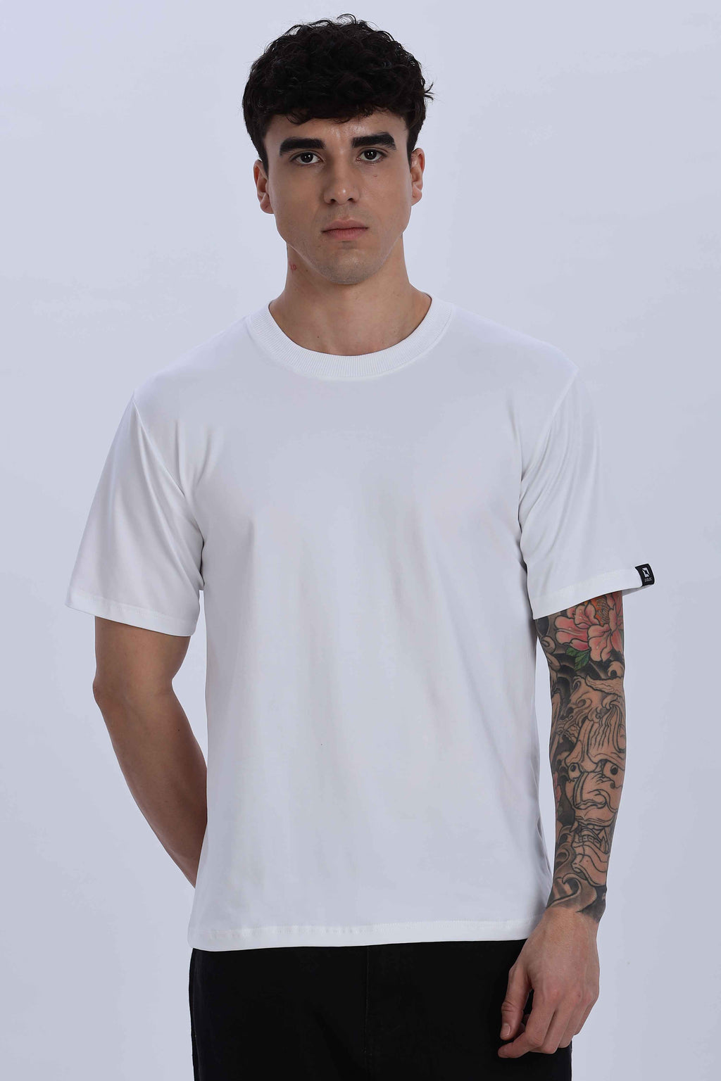 Relaxed Fit White Tshirt