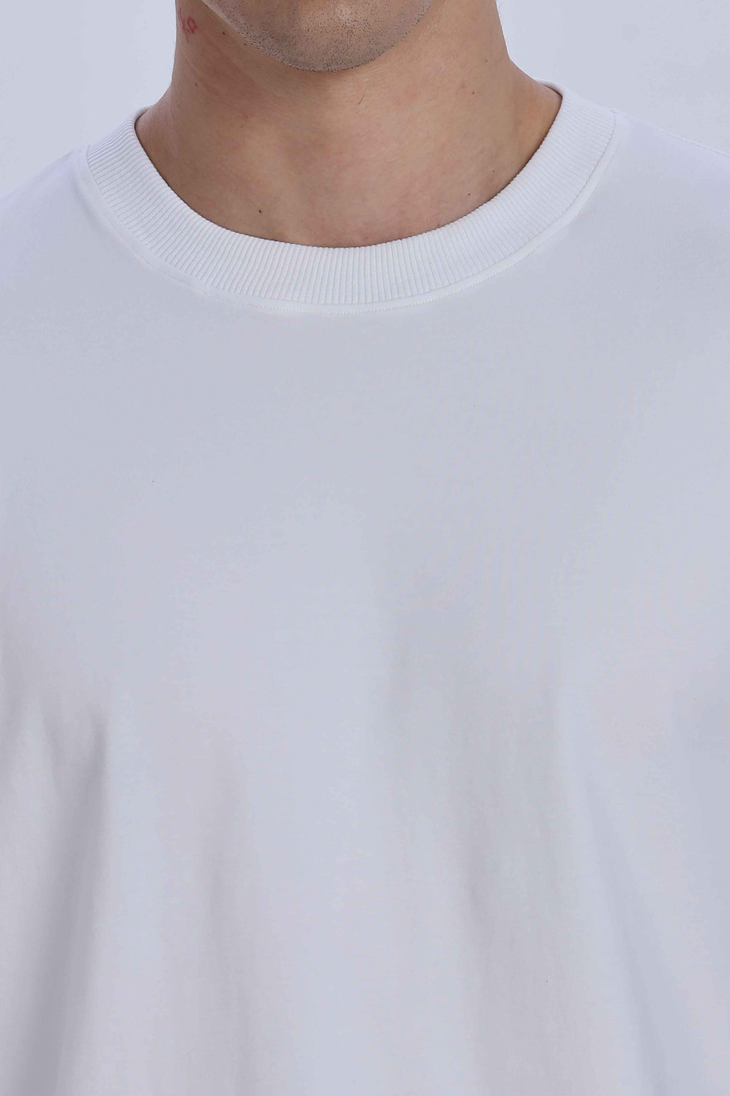 Relaxed Fit White Tshirt