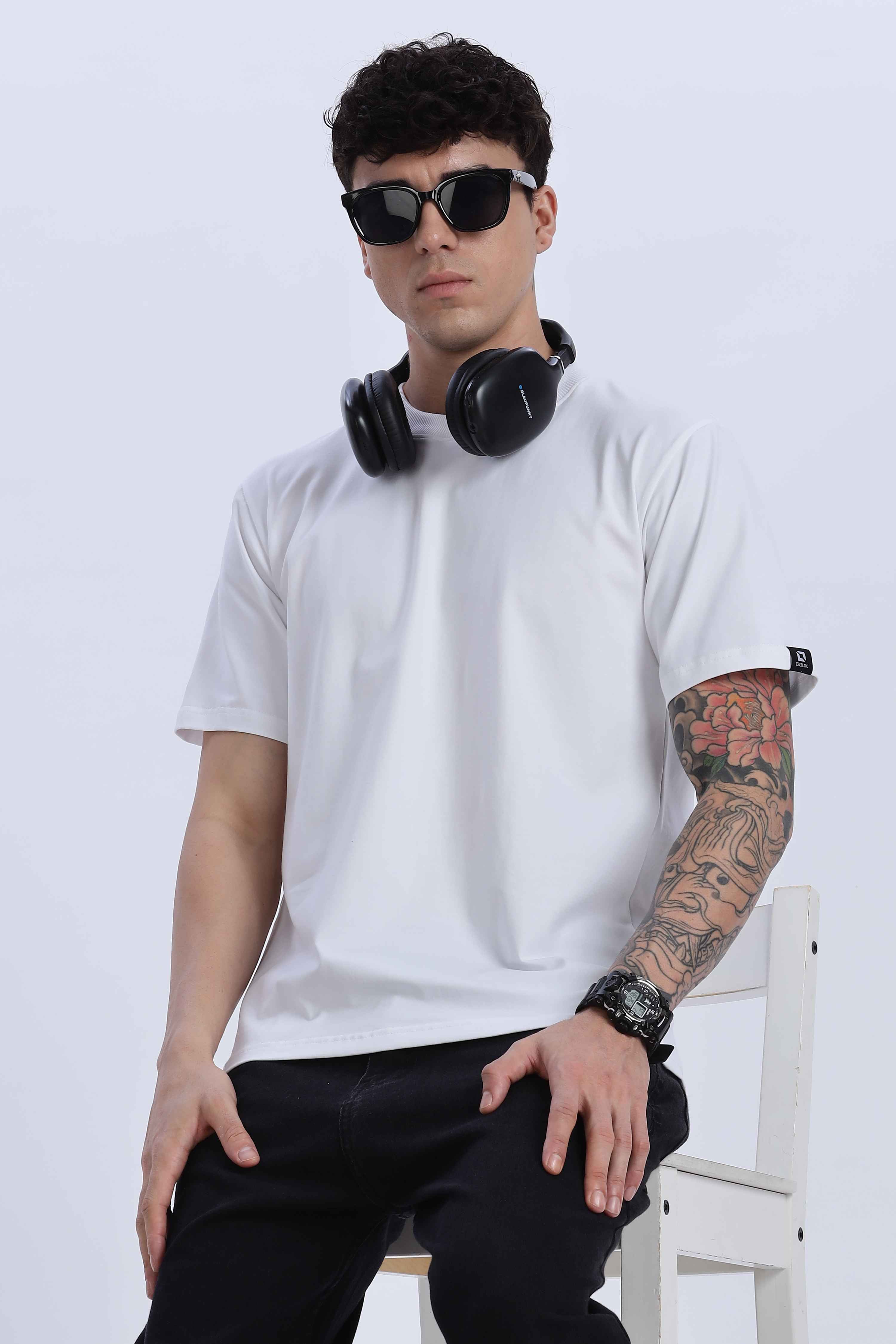 Relaxed Fit White Tshirt