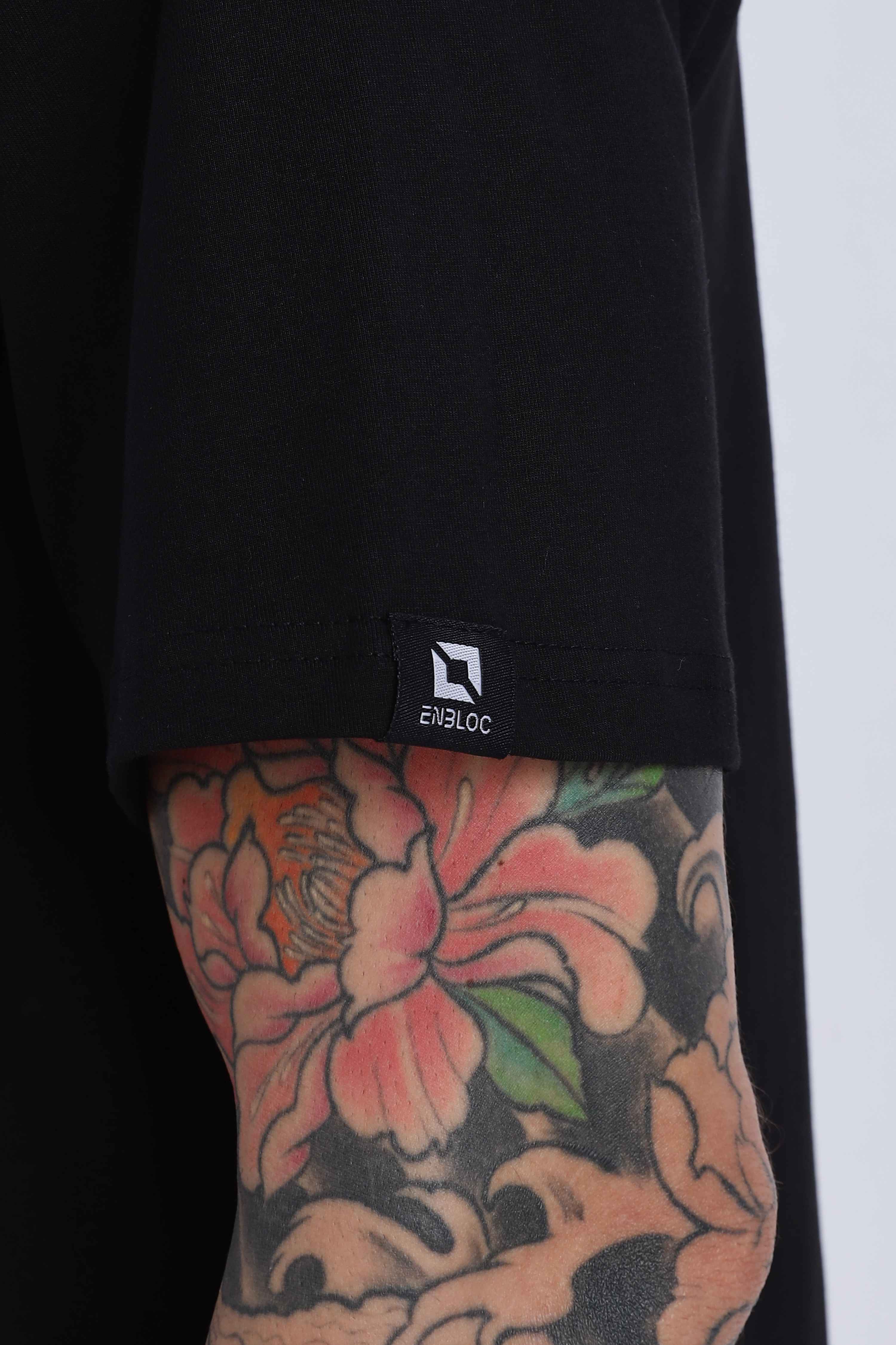 Relaxed Fit Black Tshirt